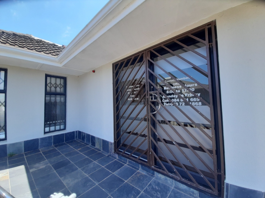 To Let 0 Bedroom Property for Rent in Berea Eastern Cape